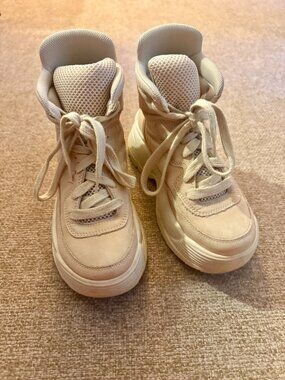 Free People Chunky Cream Lace Up Boots Size 36